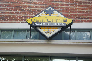 California Pizza Kitchen, Perkins Rowe