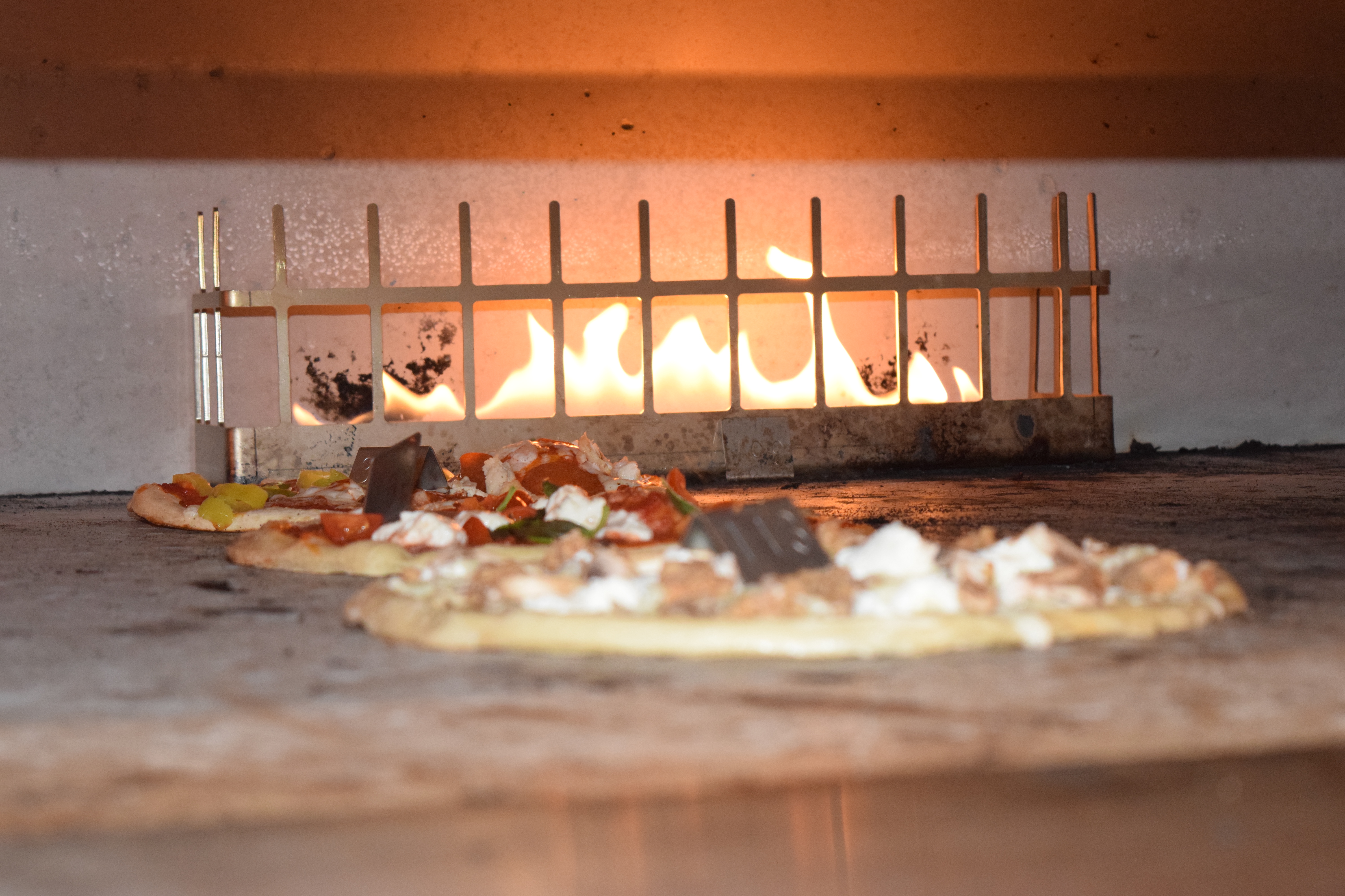 Blaze Fast Fire’d Pizza is Blazing Hot