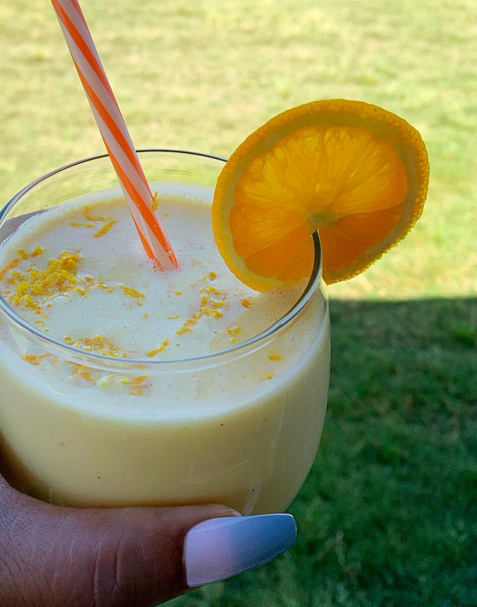 Orange Banana Smoothie - DA&amp;#39; STYLISH FOODIE