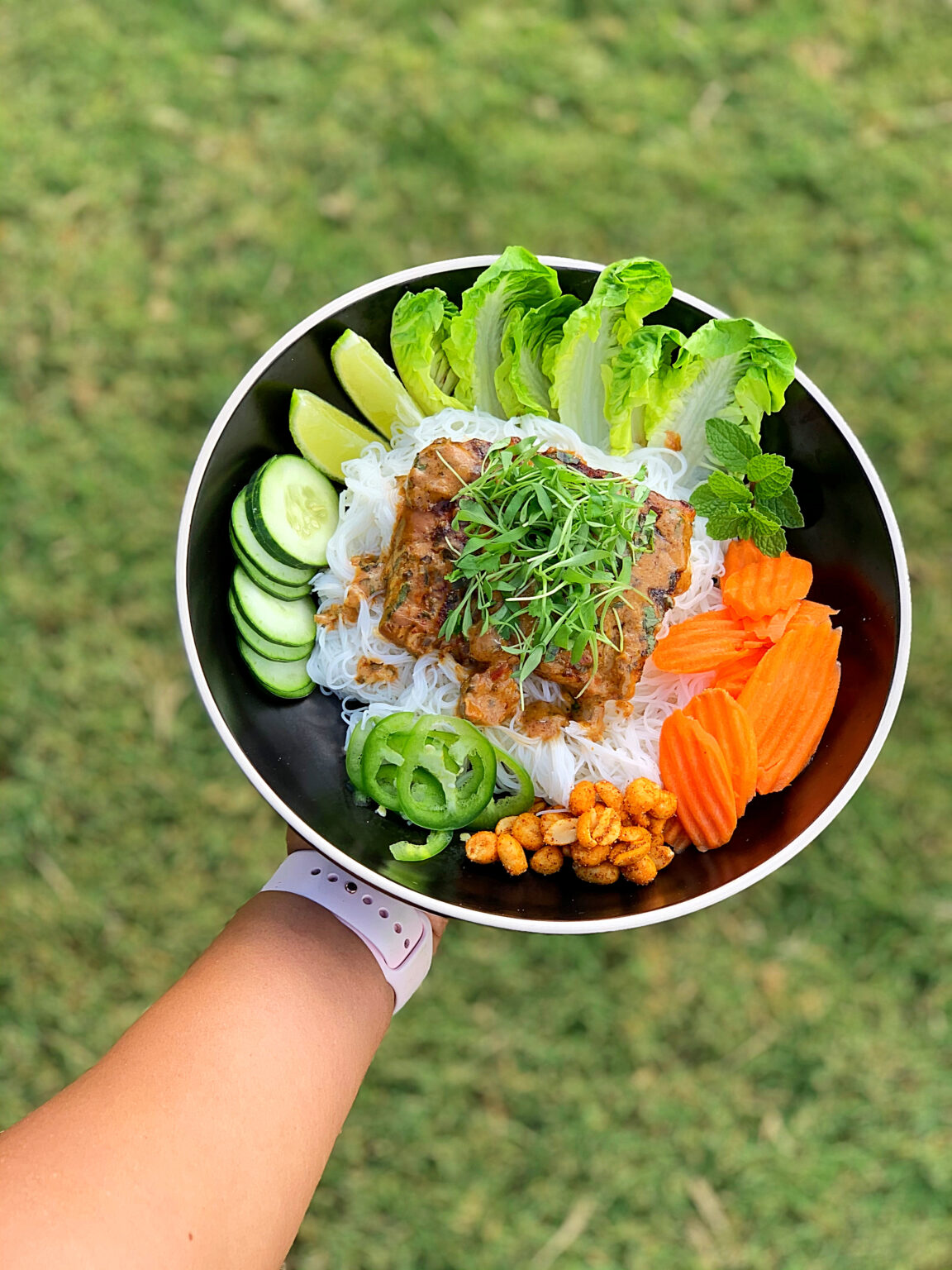 Lemongrass Basil Vermicelli Bowl - DA' STYLISH FOODIE